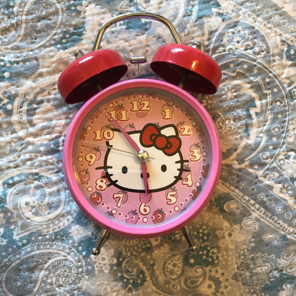 Hello kitty clock (HOST PICK) - Picture 8 of 9